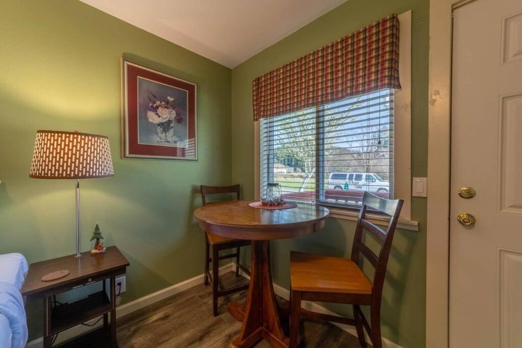 Elk Meadow Cabins 15B Lady Bird - Single Room Orick Exterior photo